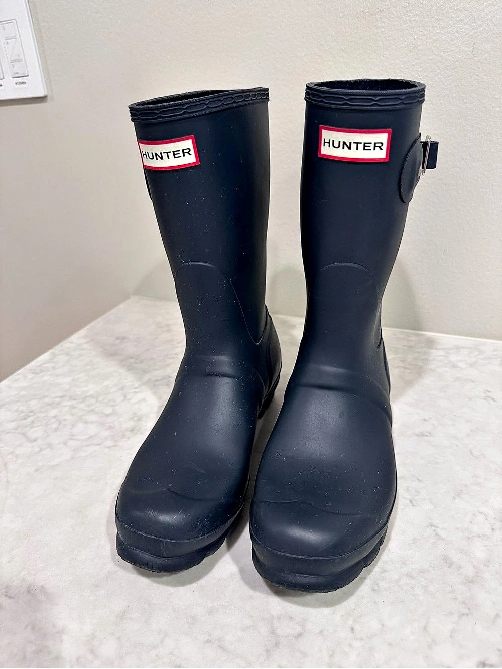 Hunter Original Short Rain Boots in Navy Blue US 8 Gently Worn